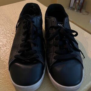 Classic Black Men's Sneakers